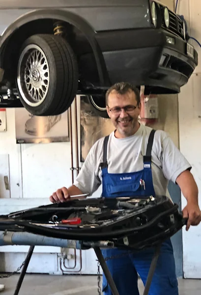 Stephane Schlotz, Geschäftsführer der Carrosserie–Spritzwerk A4